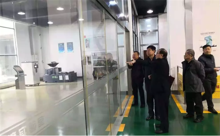 沈阳市政协庞副主席一行领导走访东南电梯 调研“旧楼加装电梯”